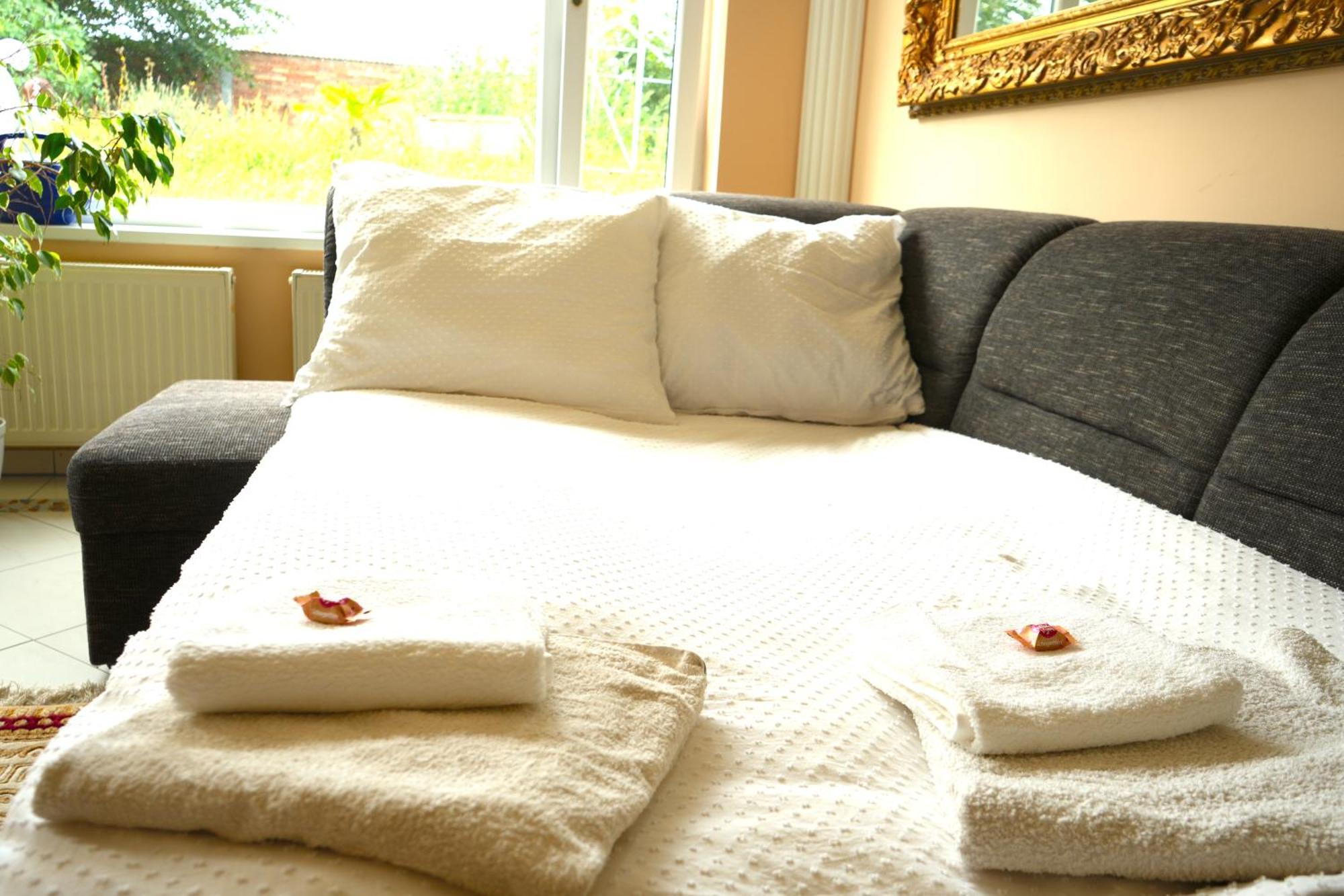 Dreamly Suites Oslip ภายนอก รูปภาพ